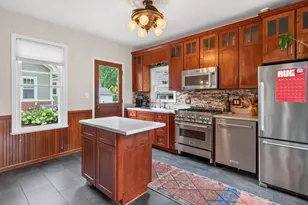 415 N Oakwood Ave, Oconomowoc, WI 53066 - Photo 5