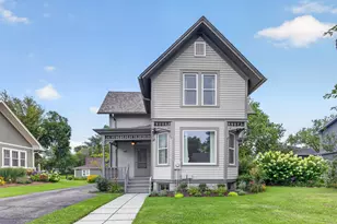 415 N Oakwood Ave, Oconomowoc, WI 53066 - Photo 29