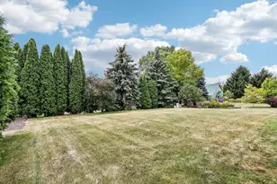 413 Broadmoore Dr, Hartford, WI 53027 - Photo 31