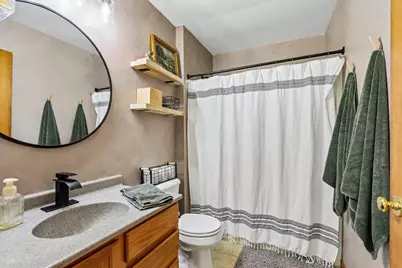 413  Broadmoore Dr, Hartford, WI 53027 - Photo 15