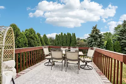413  Broadmoore Dr, Hartford, WI 53027 - Photo 25
