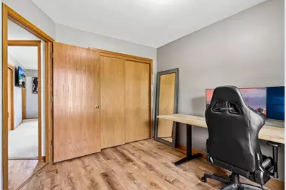 413  Broadmoore Dr, Hartford, WI 53027 - Photo 19