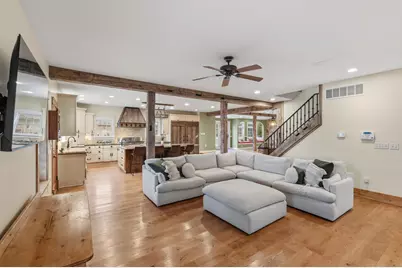 2237  Washington Ave, Cedarburg, WI 53012 - Photo 27