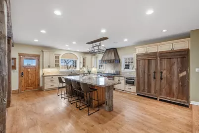 2237  Washington Ave, Cedarburg, WI 53012 - Photo 25