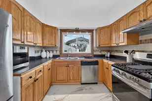 1338 Quincy Ave, Racine, WI 53405 - Photo 9