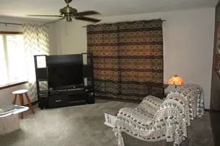 11019 W Park Hill Ave, Wauwatosa, WI 53226 - Photo 3