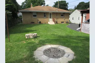 11019 W Park Hill Ave, Wauwatosa, WI 53226 - Photo 11