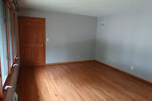 5031 S 26th St, Milwaukee, WI 53221 - Photo 7