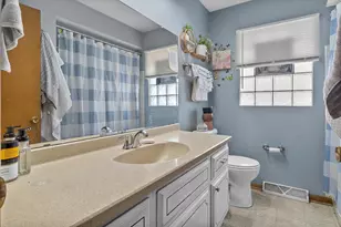 5031 S 26th St, Milwaukee, WI 53221 - Photo 17