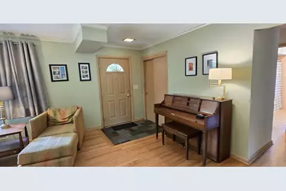 5617 W Jackson Park Dr, Milwaukee, WI 53219 - Photo 11