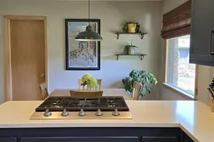 5617 W Jackson Park Dr, Milwaukee, WI 53219 - Photo 5