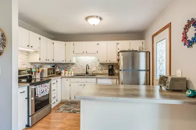 1115  Green St, Onalaska, WI 54650 - Photo 5
