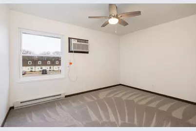 916  12th Ave, Onalaska, WI 54650 - Photo 15