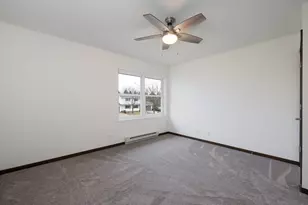 916 12th Ave, Onalaska, WI 54650 - Photo 13