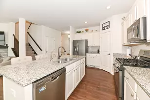 3805 Yates Dr, Racine, WI 53406 - Photo 5