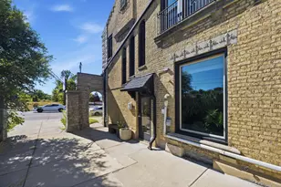 3514 N Port Washington Ave, Milwaukee, WI 53212 - Photo 3