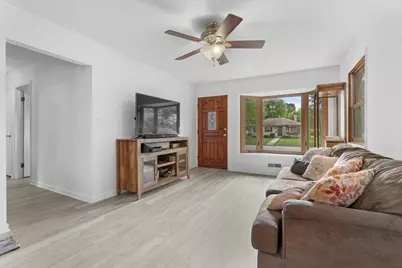 1004  4th Ave, Grafton, WI 53024 - Photo 5