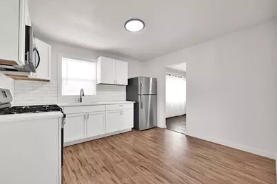 8208 W Keefe Ave, Milwaukee, WI 53222 - Photo 15