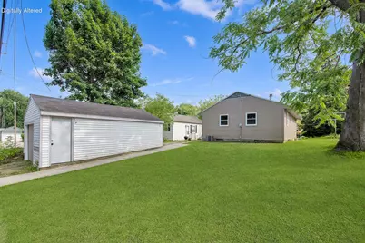 8208 W Keefe Ave, Milwaukee, WI 53222 - Photo 3