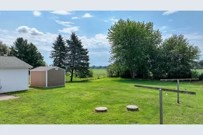 W8241  Woodview Dr, Onalaska, WI 54650 - Photo 21