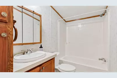 W8241  Woodview Dr, Onalaska, WI 54650 - Photo 19