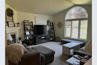 608  Fairfield Way, Waukesha, WI 53188 - Photo 9