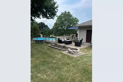 608  Fairfield Way, Waukesha, WI 53188 - Photo 3