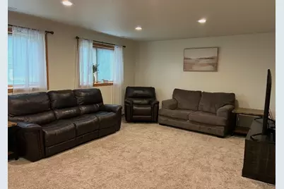 608  Fairfield Way, Waukesha, WI 53188 - Photo 15