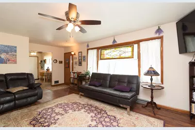 453  Grove St, Mayville, WI 53050 - Photo 3