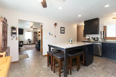453  Grove St, Mayville, WI 53050 - Photo 5