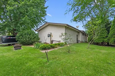 6492  Municipal Dr, Trenton, WI 53095 - Photo 25