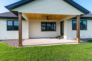 1618 Fox Glove St, Holmen, WI 54636 - Photo 37