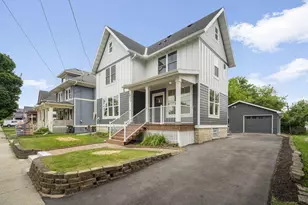 125 E Park Ave, Waukesha, WI 53186 - Photo 33