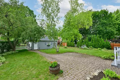 2205 N 71st St, Wauwatosa, WI 53213 - Photo 27