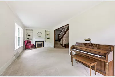 2205 N 71st St, Wauwatosa, WI 53213 - Photo 7