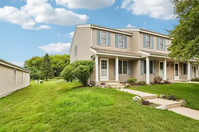 2070  Cliff Alex Ct #A, Waukesha, WI 53189 - Photo 3
