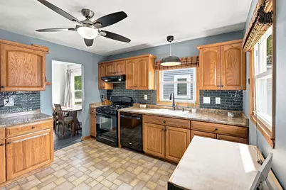 159 W Armour Ave, Milwaukee, WI 53207 - Photo 47