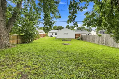 159 W Armour Ave, Milwaukee, WI 53207 - Photo 13