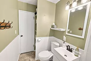 159 W Armour Ave, Milwaukee, WI 53207 - Photo 37