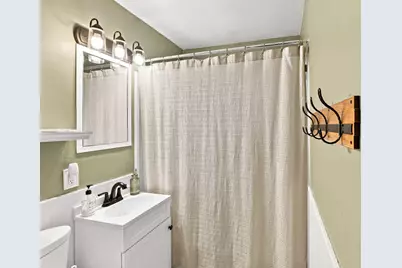 159 W Armour Ave, Milwaukee, WI 53207 - Photo 35