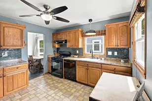 159 W Armour Ave, Milwaukee, WI 53207 - Photo 39