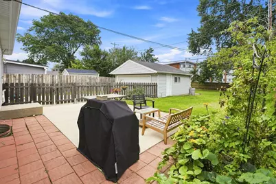 159 W Armour Ave, Milwaukee, WI 53207 - Photo 21
