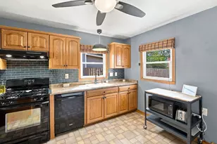 159 W Armour Ave, Milwaukee, WI 53207 - Photo 49