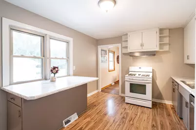 110 S Highland Ave, Thiensville, WI 53092 - Photo 11