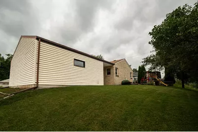 110 S Highland Ave, Thiensville, WI 53092 - Photo 33