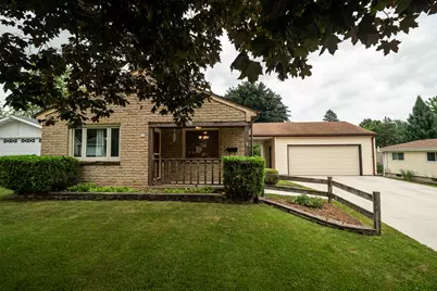 110 S Highland Ave, Thiensville, WI 53092 - Photo 1