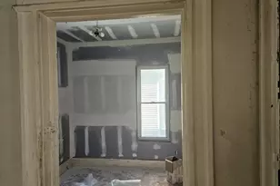 1219 N 31st St, Milwaukee, WI 53208 - Photo 5