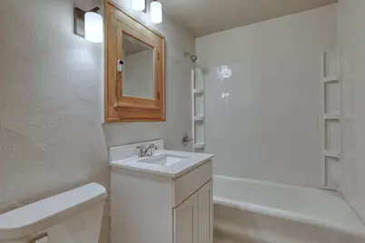 2225  S 82nd St, West Allis, WI 53219 - Photo 13