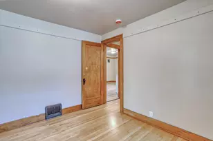 2225 S 82nd St, West Allis, WI 53219 - Photo 11