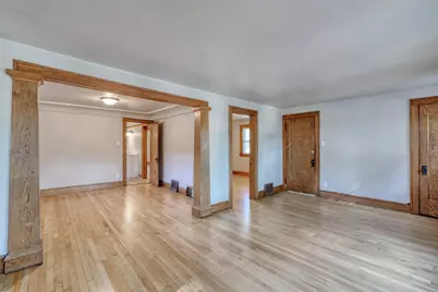 2225  S 82nd St, West Allis, WI 53219 - Photo 3
